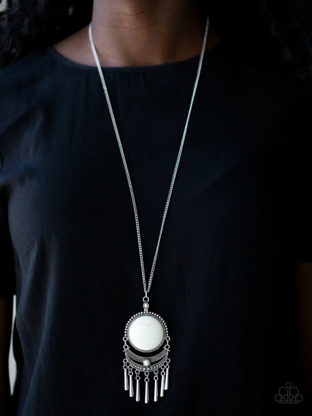 Paparazzi Jewelry Accessories - Rural Rustler - White Necklace - Vintage